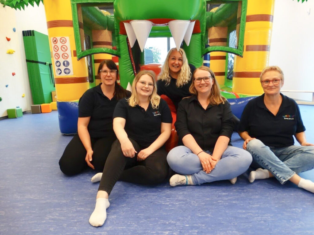 Grashüpfer - Team Eröffnungsfeier