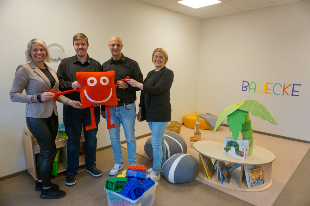 Pressebild Eröffnung KiTa Obstsalat Duisburg